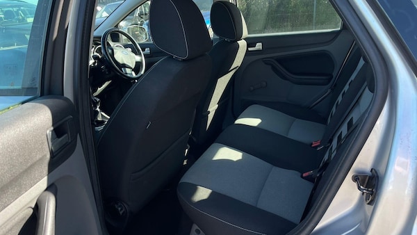 Used Ford Focus 2009 for sale - 76227231: Photo 6