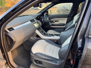 Used Land Rover Range Rover Evoque 2016 for sale - 76936710: Photo