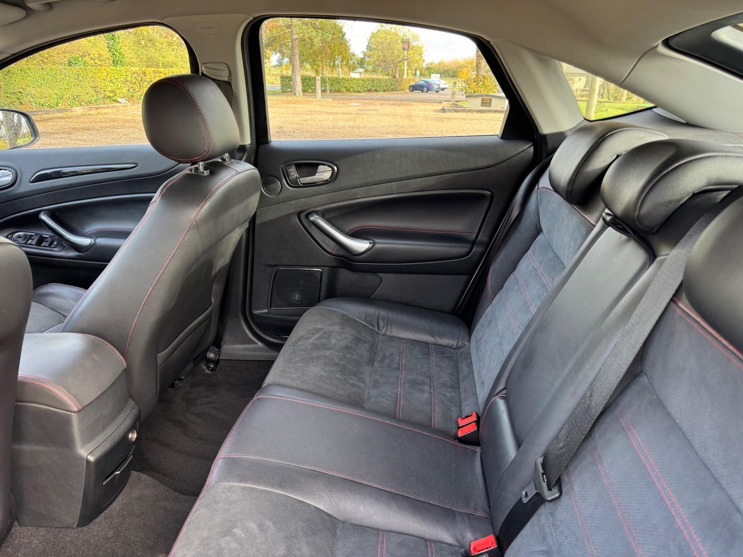 Used Ford Mondeo 2010 for sale - 76361098: Photo 25