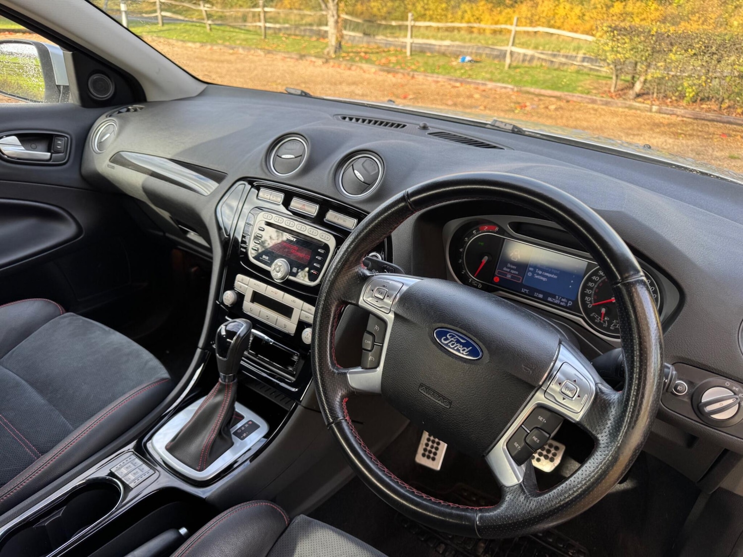 Used Ford Mondeo 2010 for sale - 76361098: Photo 30