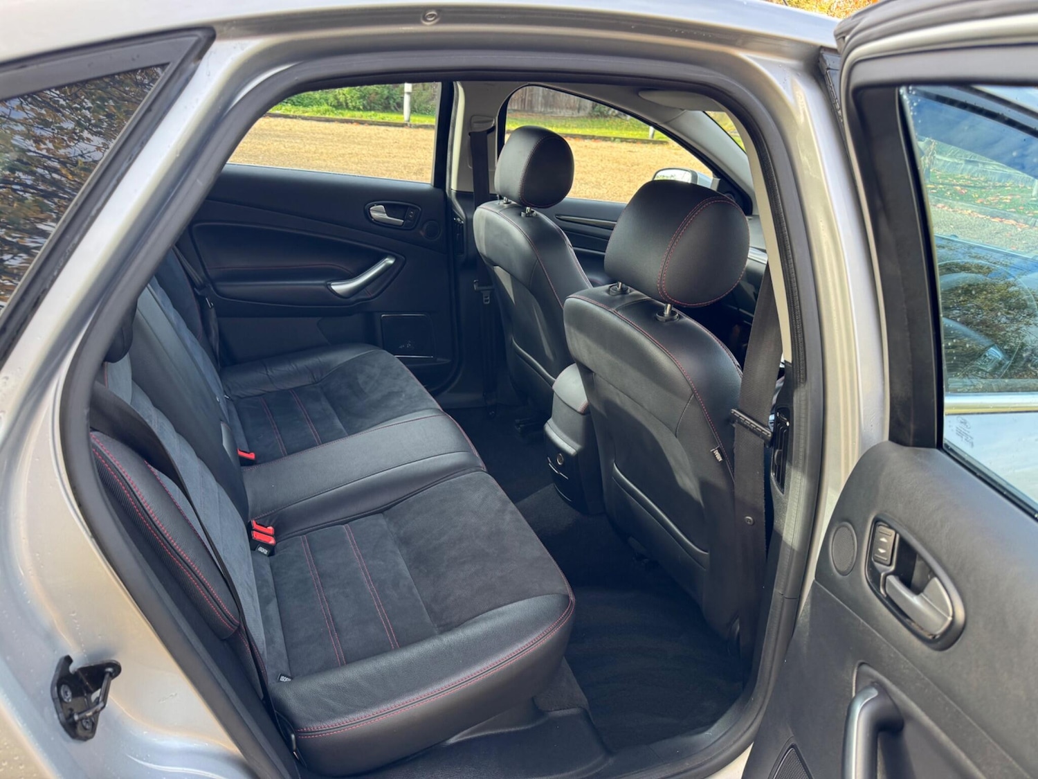 Used Ford Mondeo 2010 for sale - 76361098: Photo 5