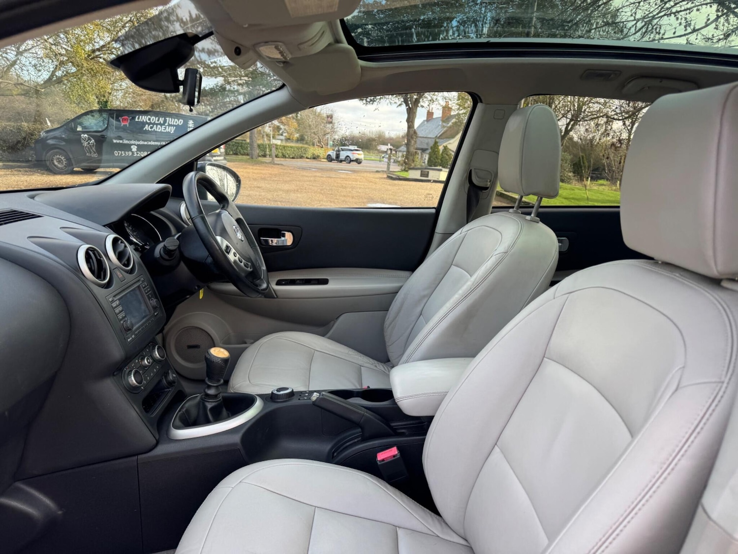 Used Nissan Qashqai+2 2011 for sale - 76701148: Photo 2