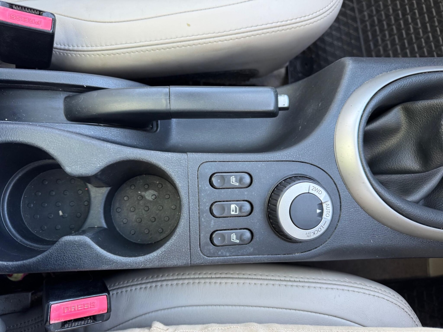 Used Nissan Qashqai+2 2011 for sale - 76701148: Photo 38