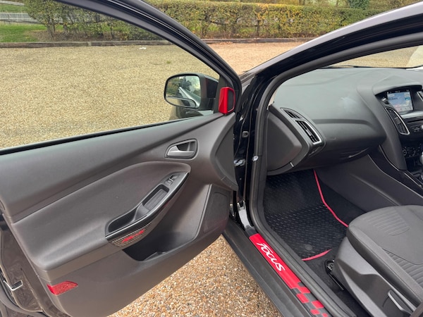 Used Ford Focus 2018 for sale - 76246640: Photo 22