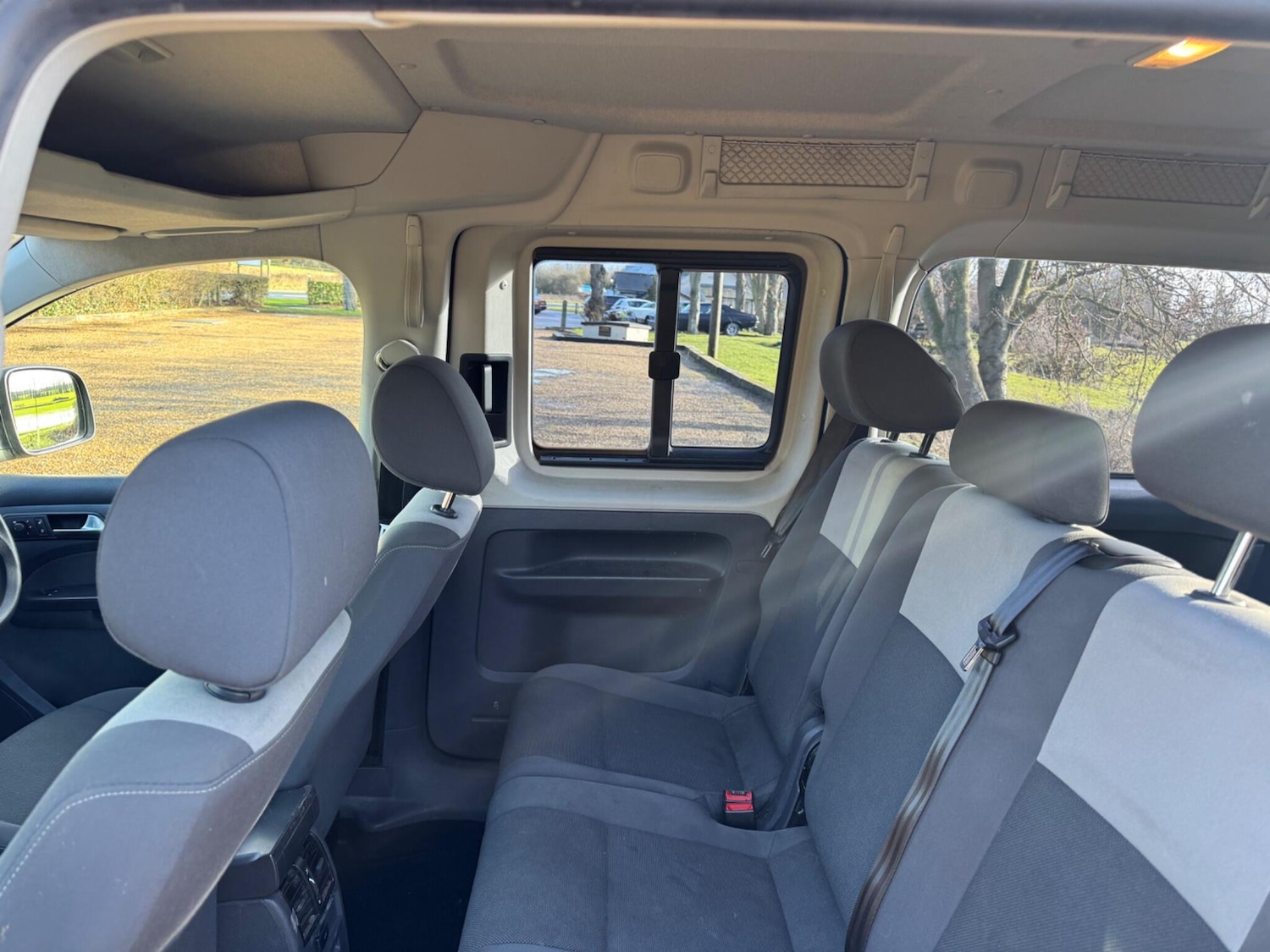 Used Volkswagen Caddy Maxi Life 2012 for sale - 77242754: Photo 30