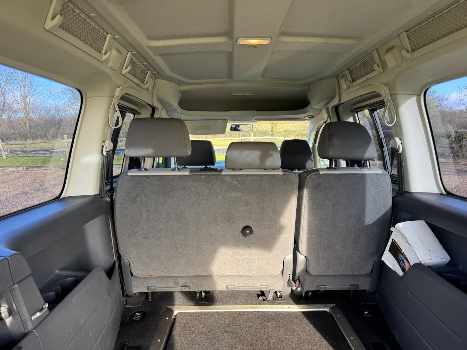 Used Volkswagen Caddy Maxi Life 2012 for sale - 77242754: Photo 31