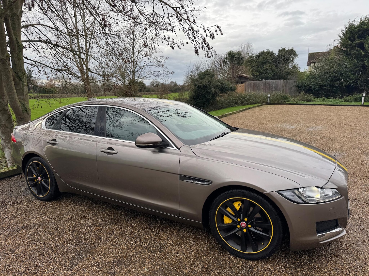 Used Jaguar XF 2016 for sale - 76887026: Photo 2