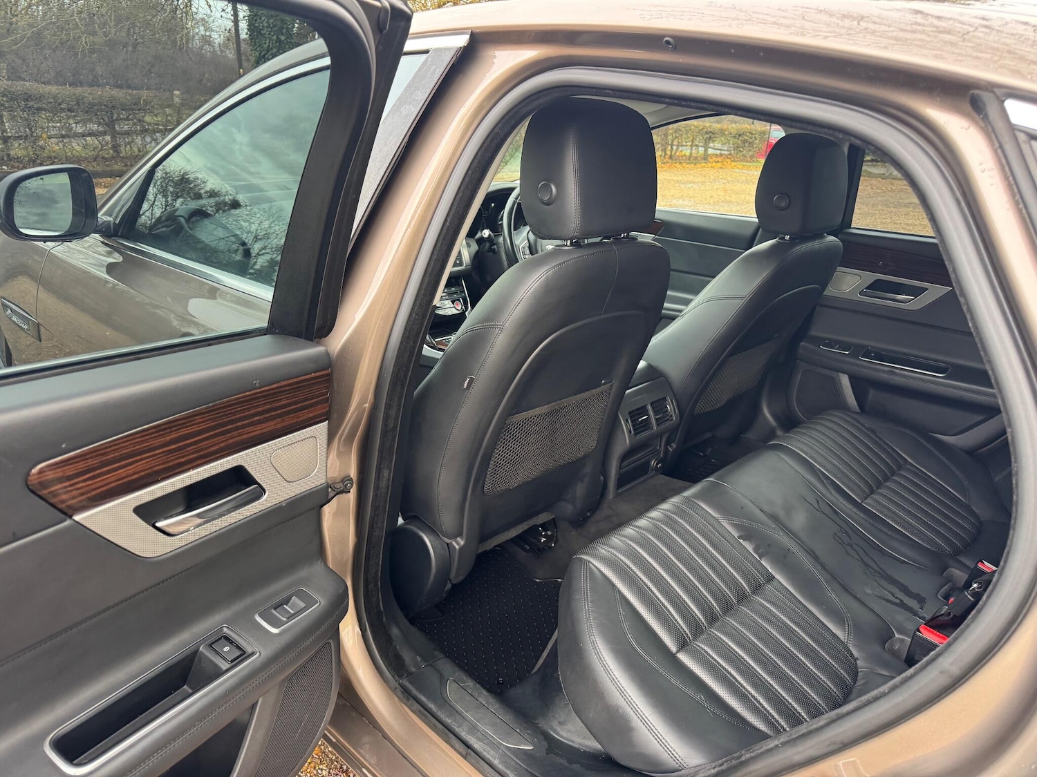 Used Jaguar XF 2016 for sale - 76887026: Photo 26