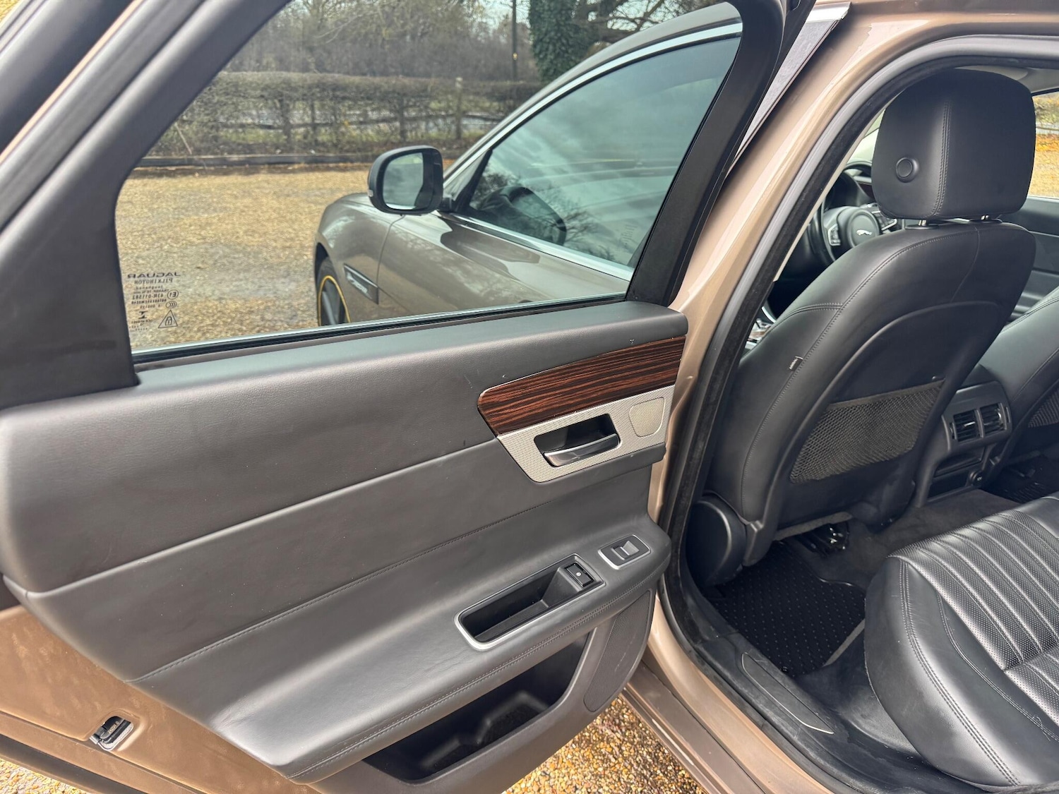 Used Jaguar XF 2016 for sale - 76887026: Photo 30