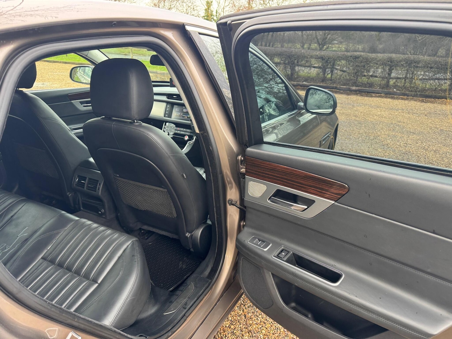 Used Jaguar XF 2016 for sale - 76887026: Photo 31