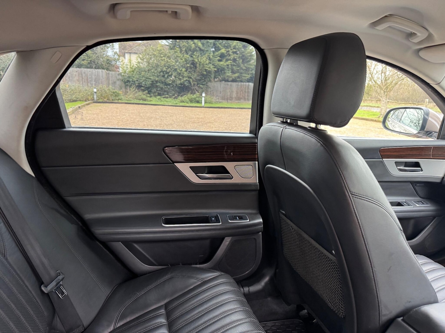 Used Jaguar XF 2016 for sale - 76887026: Photo 32