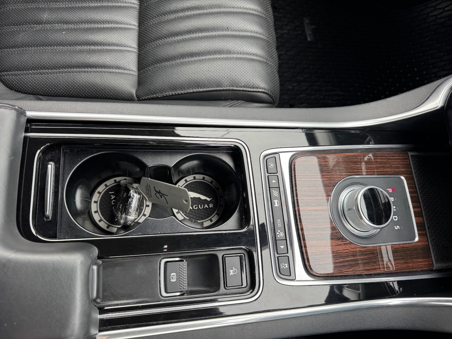 Used Jaguar XF 2016 for sale - 76887026: Photo 37