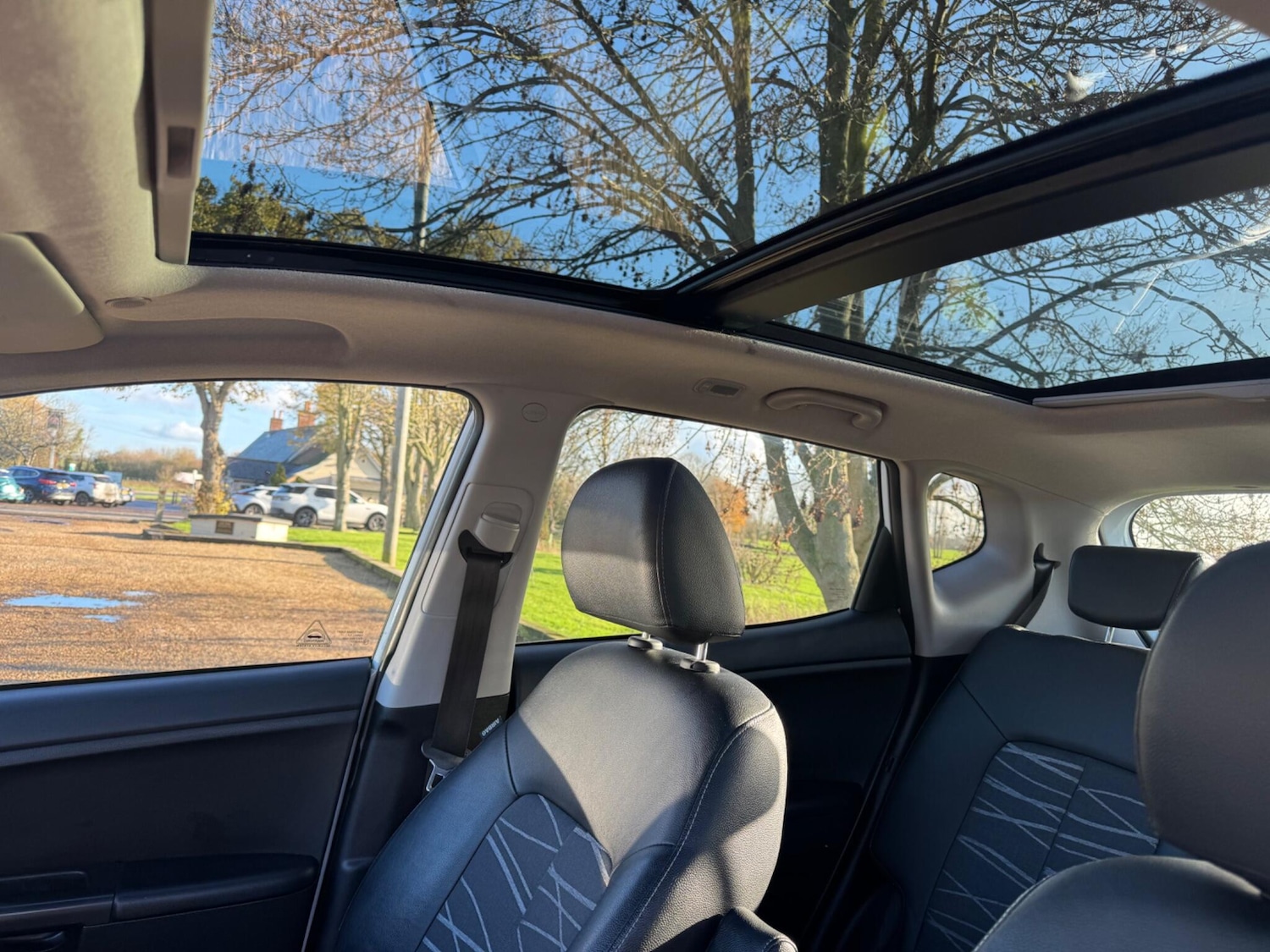 Used Kia Venga 2019 for sale - 76781767: Photo 3