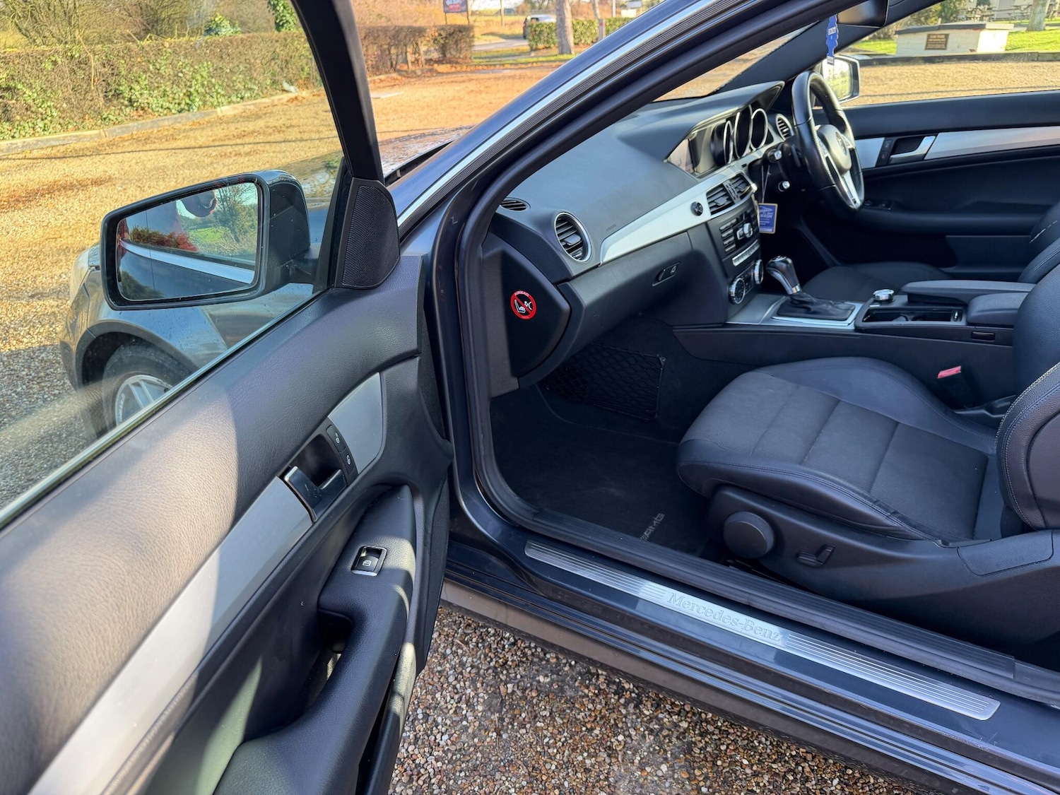 Used Mercedes-Benz C Class 2013 for sale - 76936437: Photo 4