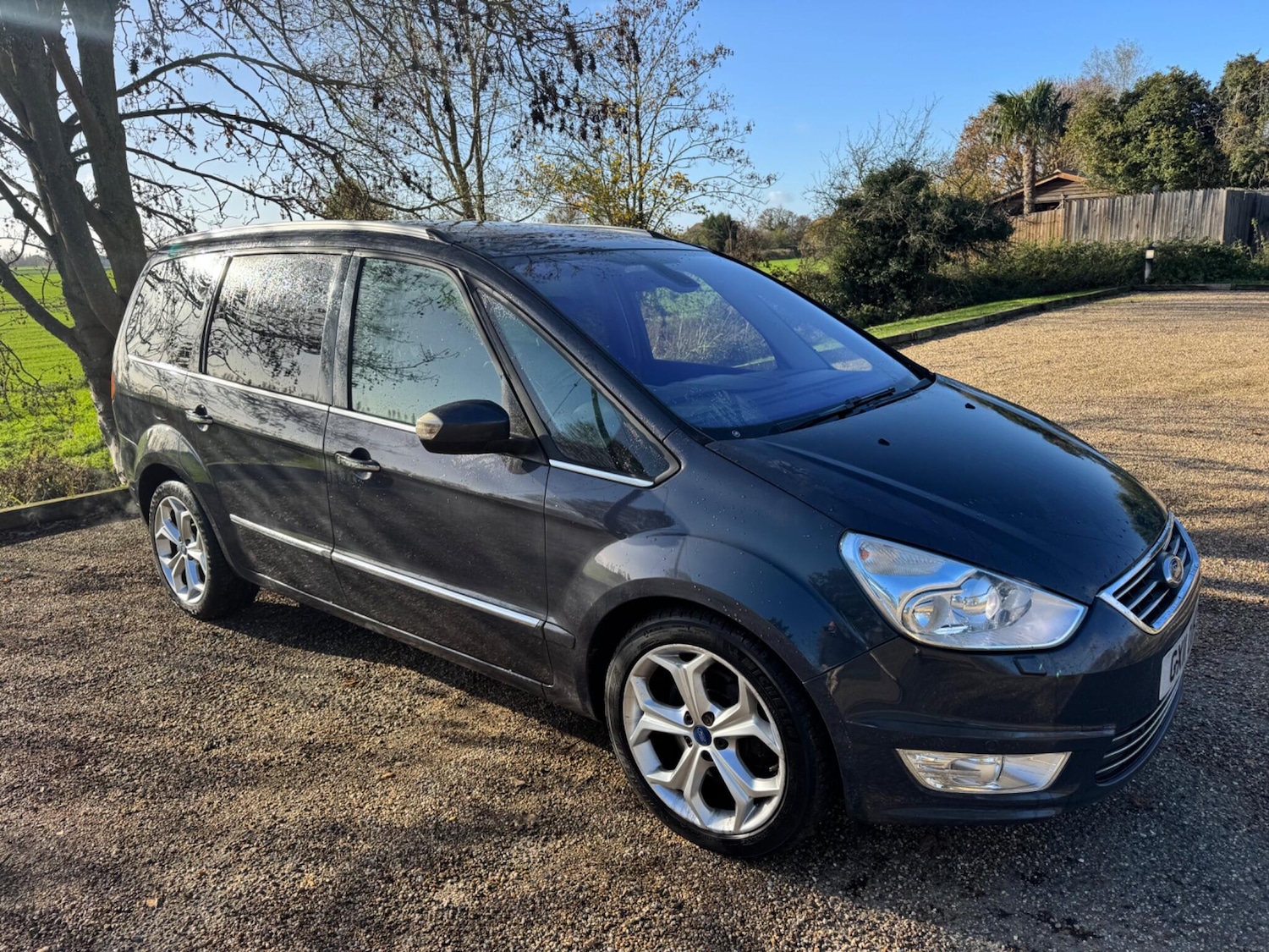 Used Ford Galaxy 2011 for sale - 76997409: Photo 2