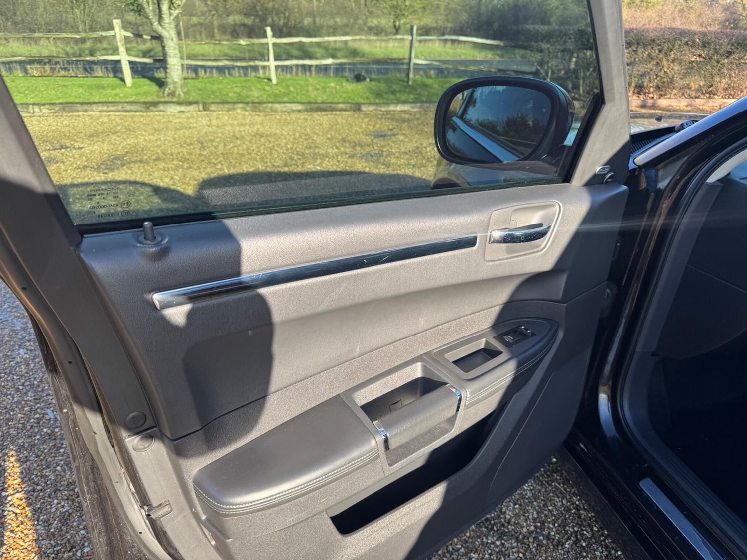 Used Chrysler 300C 2009 for sale - 76801010: Photo 18