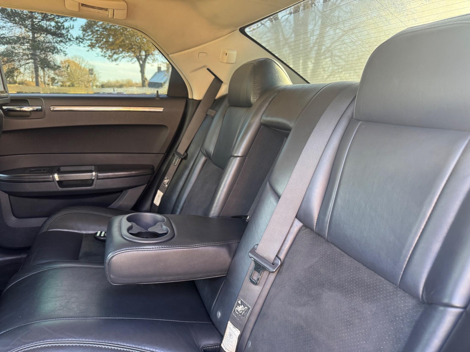 Used Chrysler 300C 2009 for sale - 76801010: Photo 19