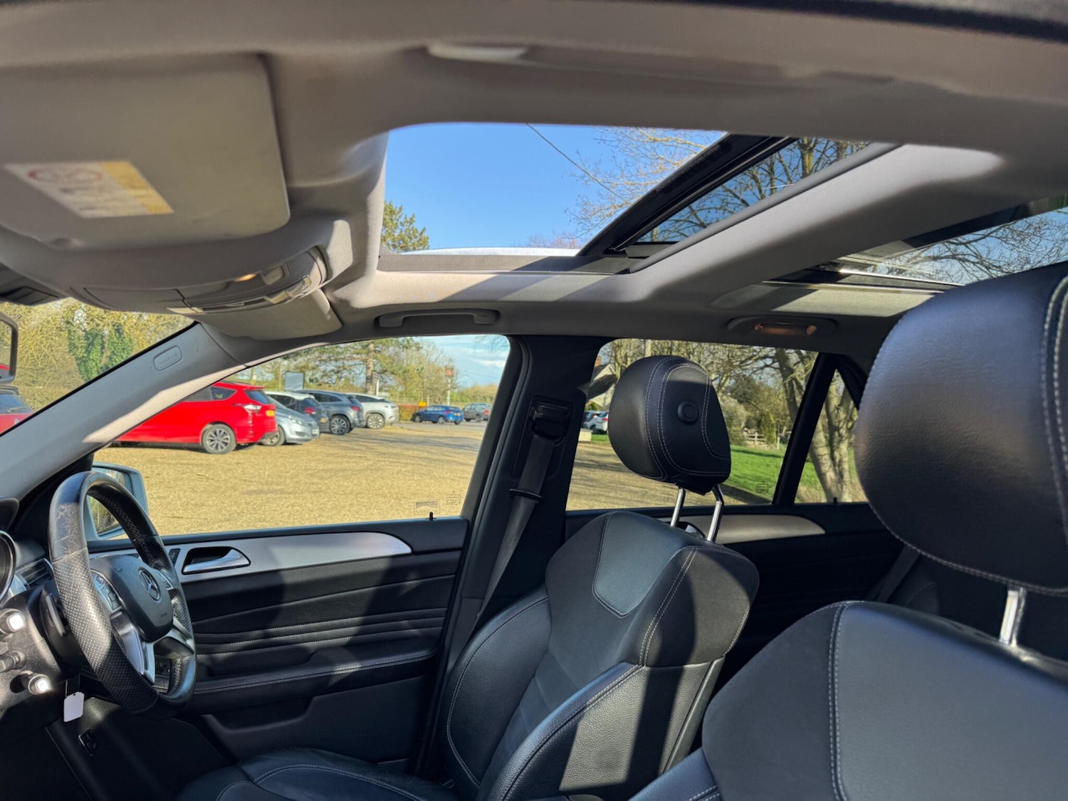 Used Mercedes-Benz M Class 2015 for sale - 77892975: Photo 2