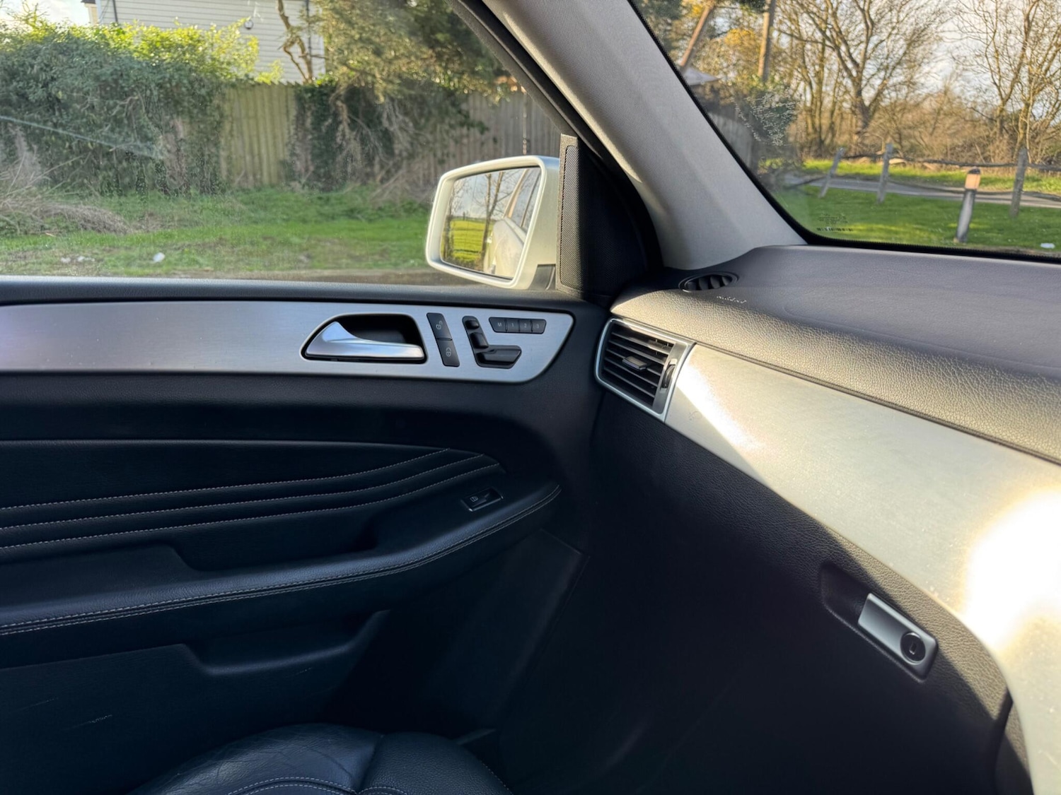 Used Mercedes-Benz M Class 2015 for sale - 77892975: Photo 43