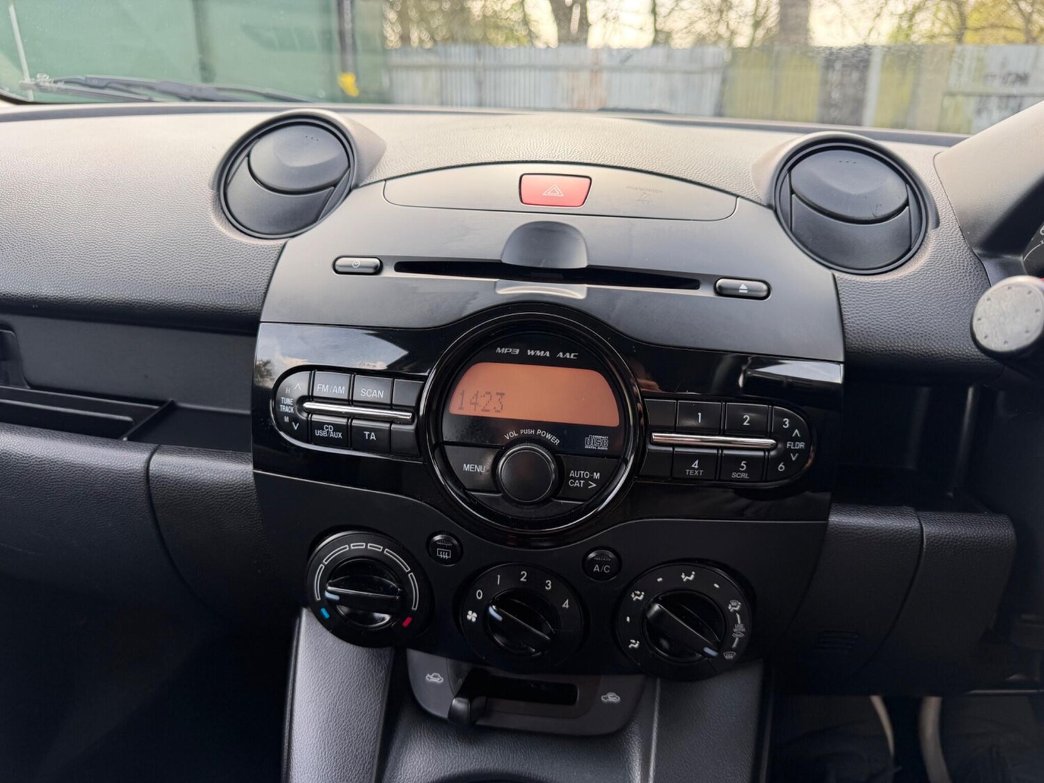 Used Mazda Mazda2 for sale - 78214343: Photo 12