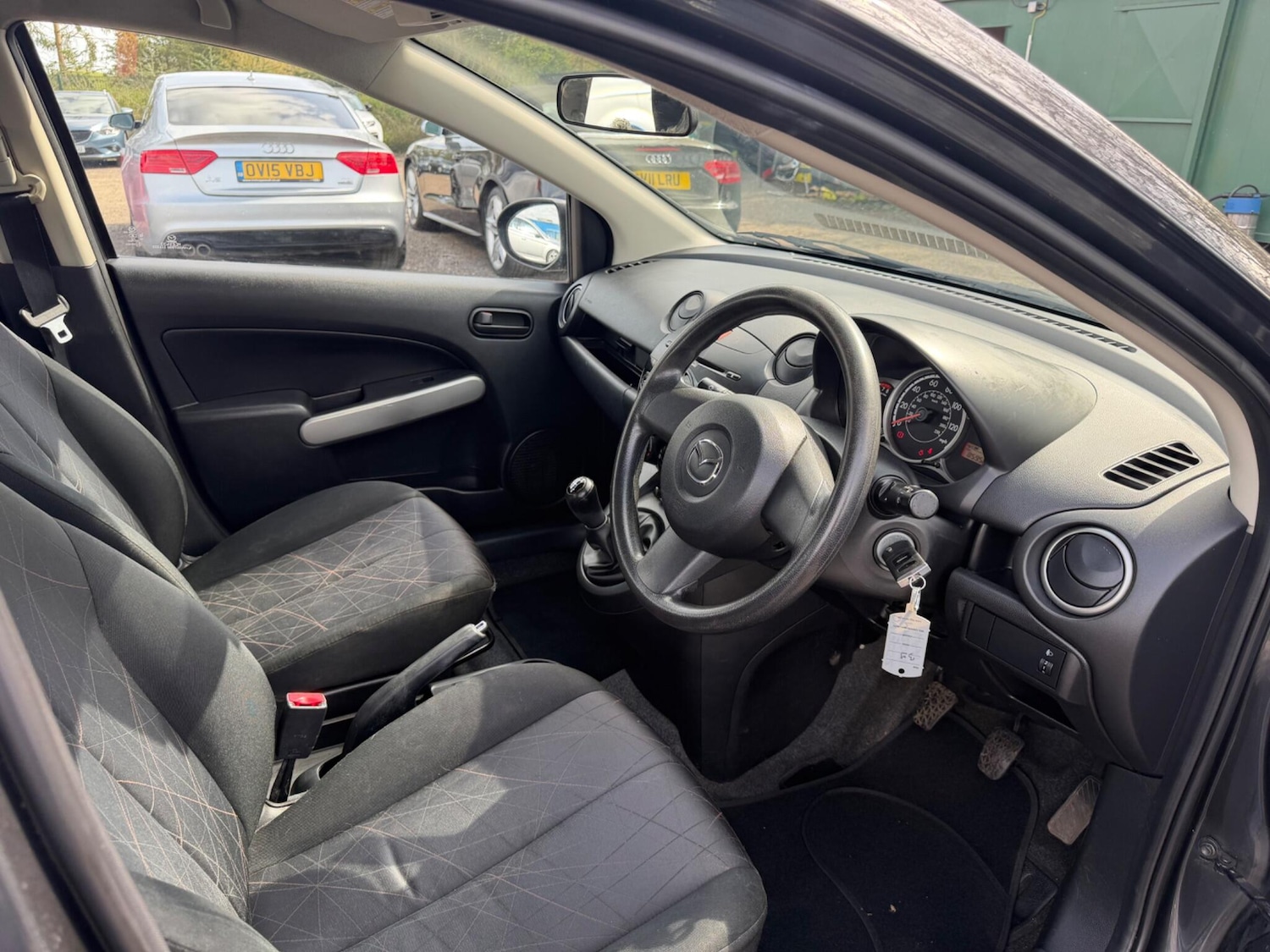 Used Mazda Mazda2 for sale - 78214343: Photo 6