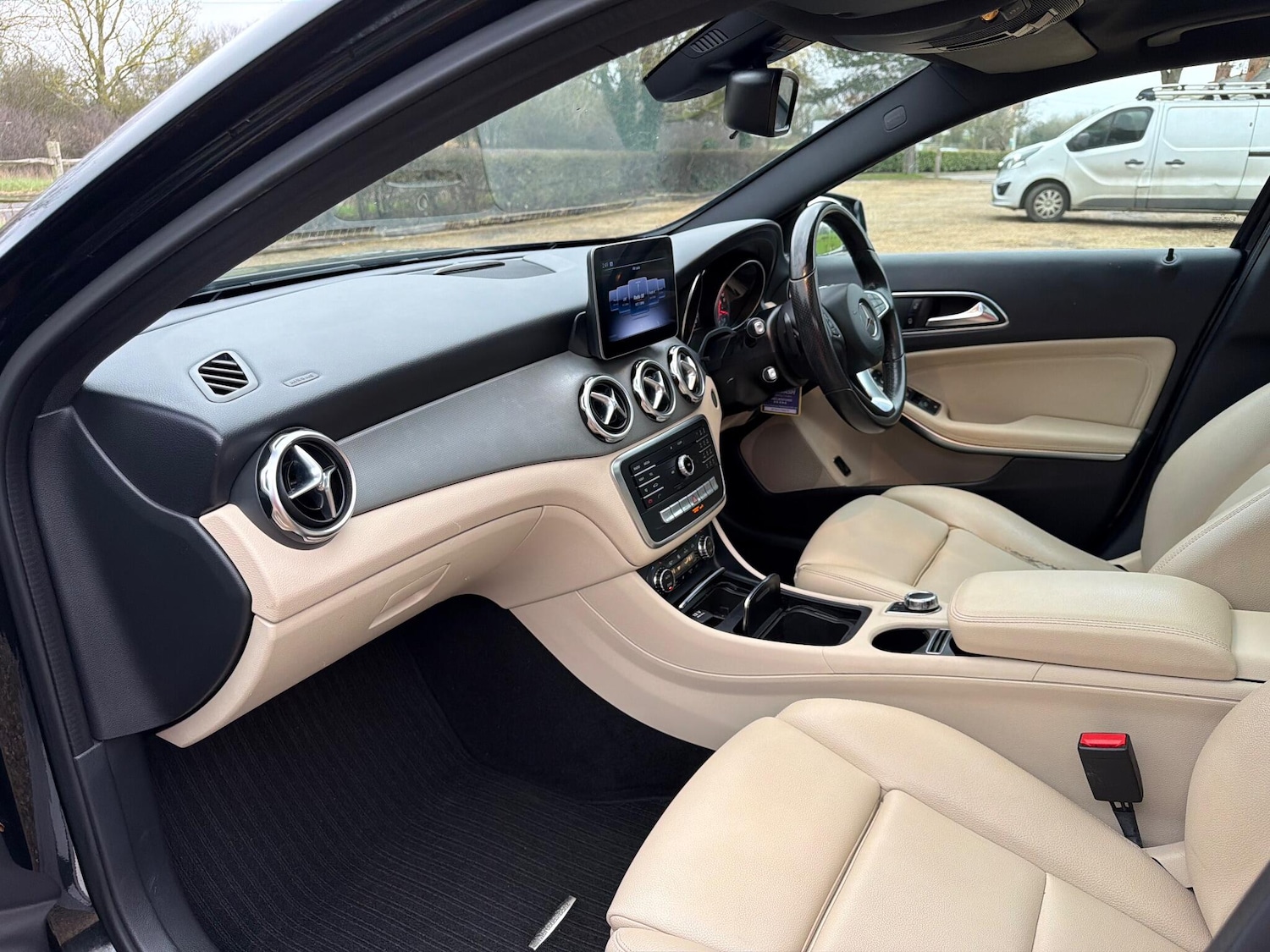 Used Mercedes-Benz GLA 2018 for sale - 77377329: Photo 15