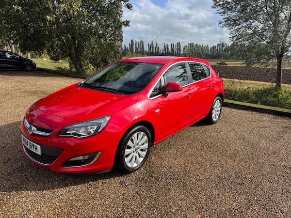 Used Vauxhall Astra 2014 for sale - 75782145: Photo 1