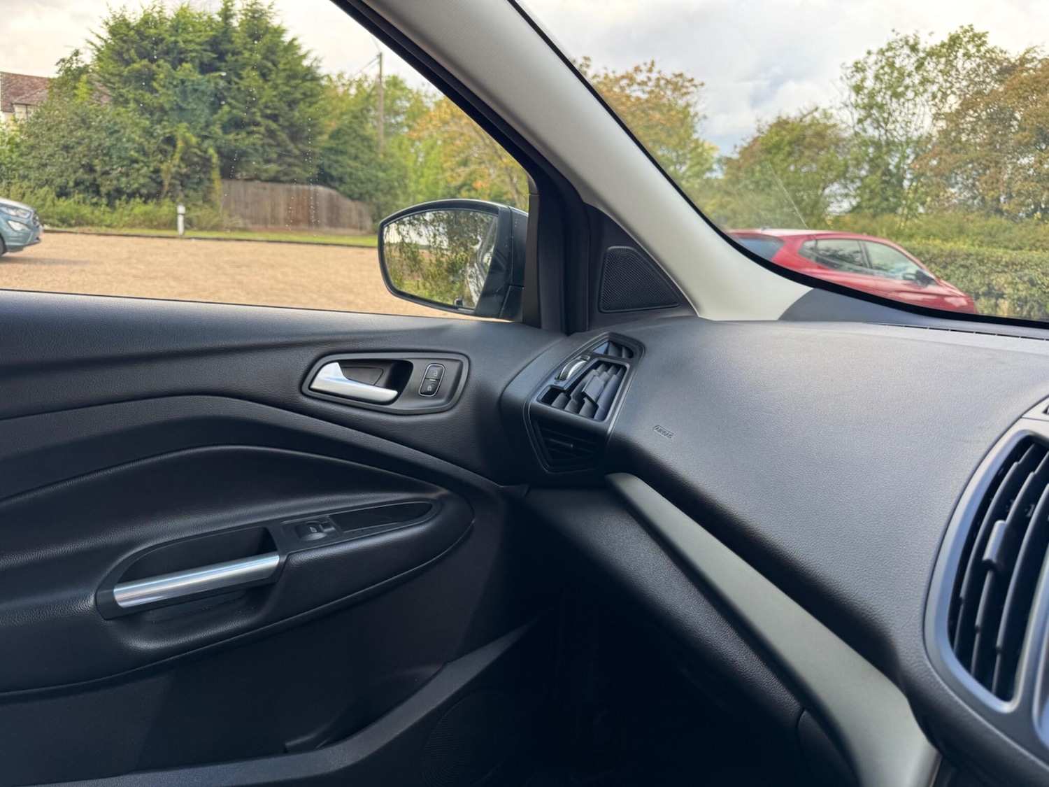 Used Ford Kuga 2017 for sale - 76989147: Photo 17