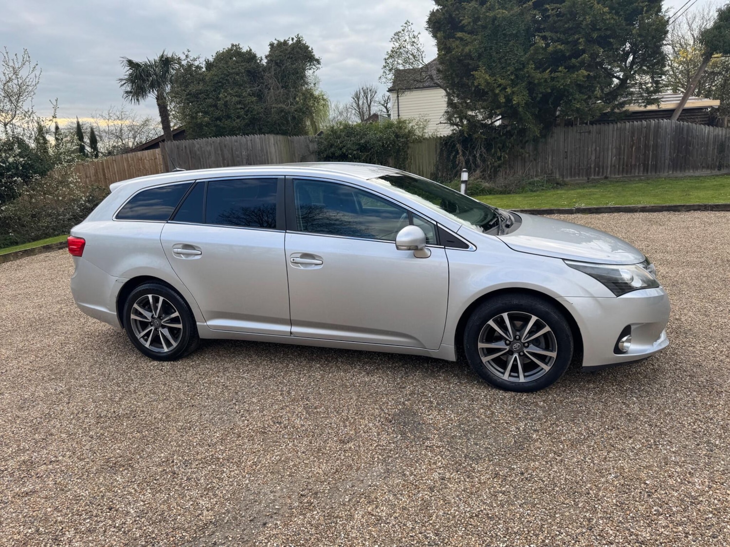 Used Toyota Avensis 2014 for sale - 78099854: Photo 18
