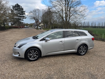 Used Toyota Avensis 2014 for sale - 78099854: Photo