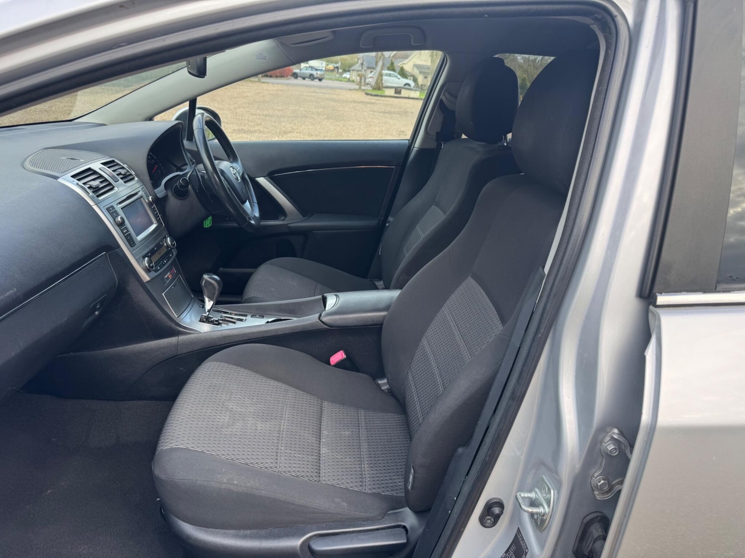 Used Toyota Avensis 2014 for sale - 78099854: Photo 9