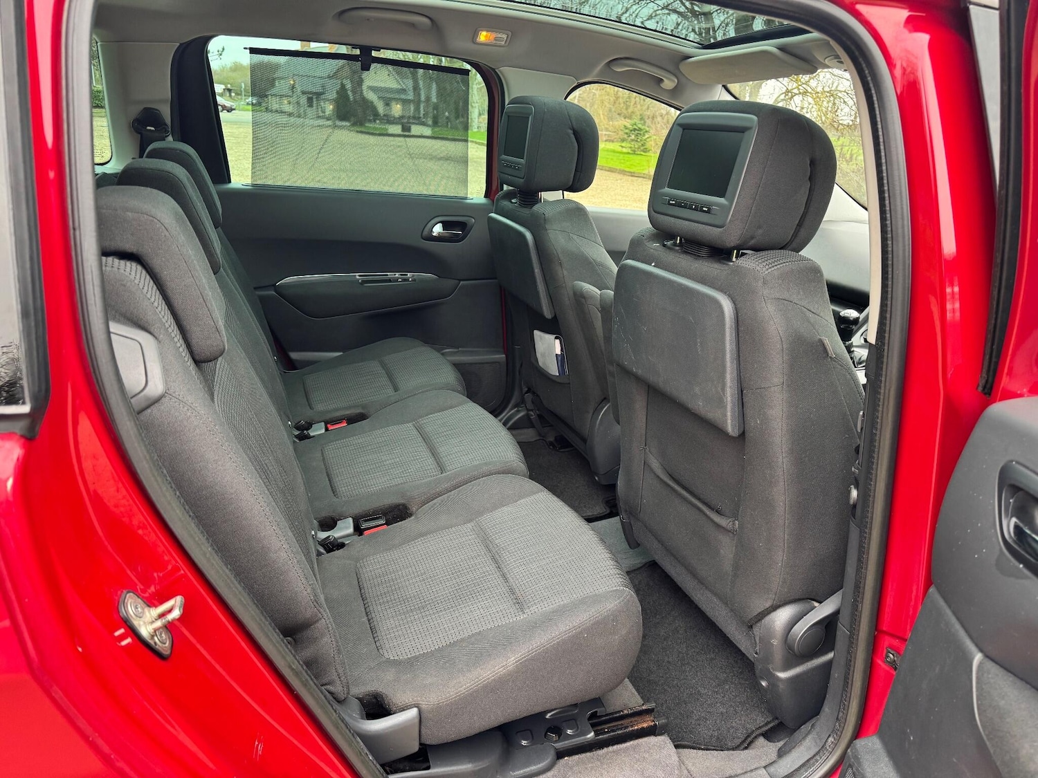 Used Peugeot 5008 2012 for sale - 77066809: Photo 2