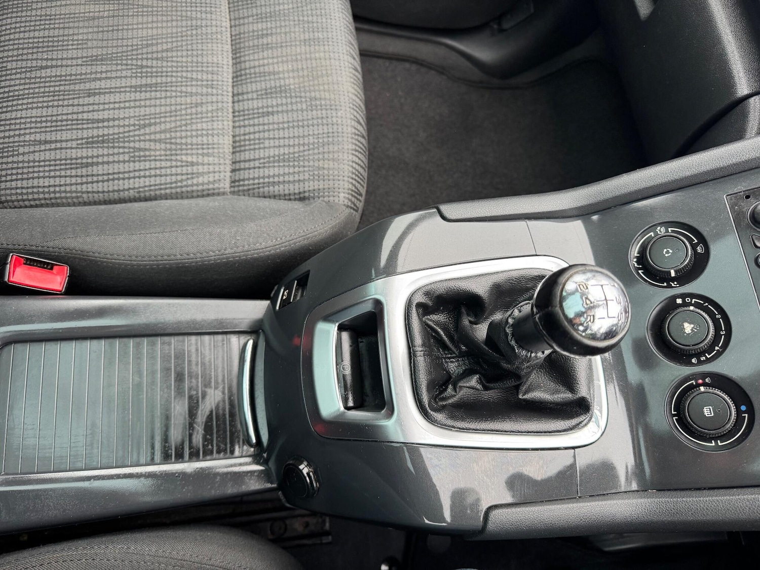 Used Peugeot 5008 2012 for sale - 77066809: Photo 31