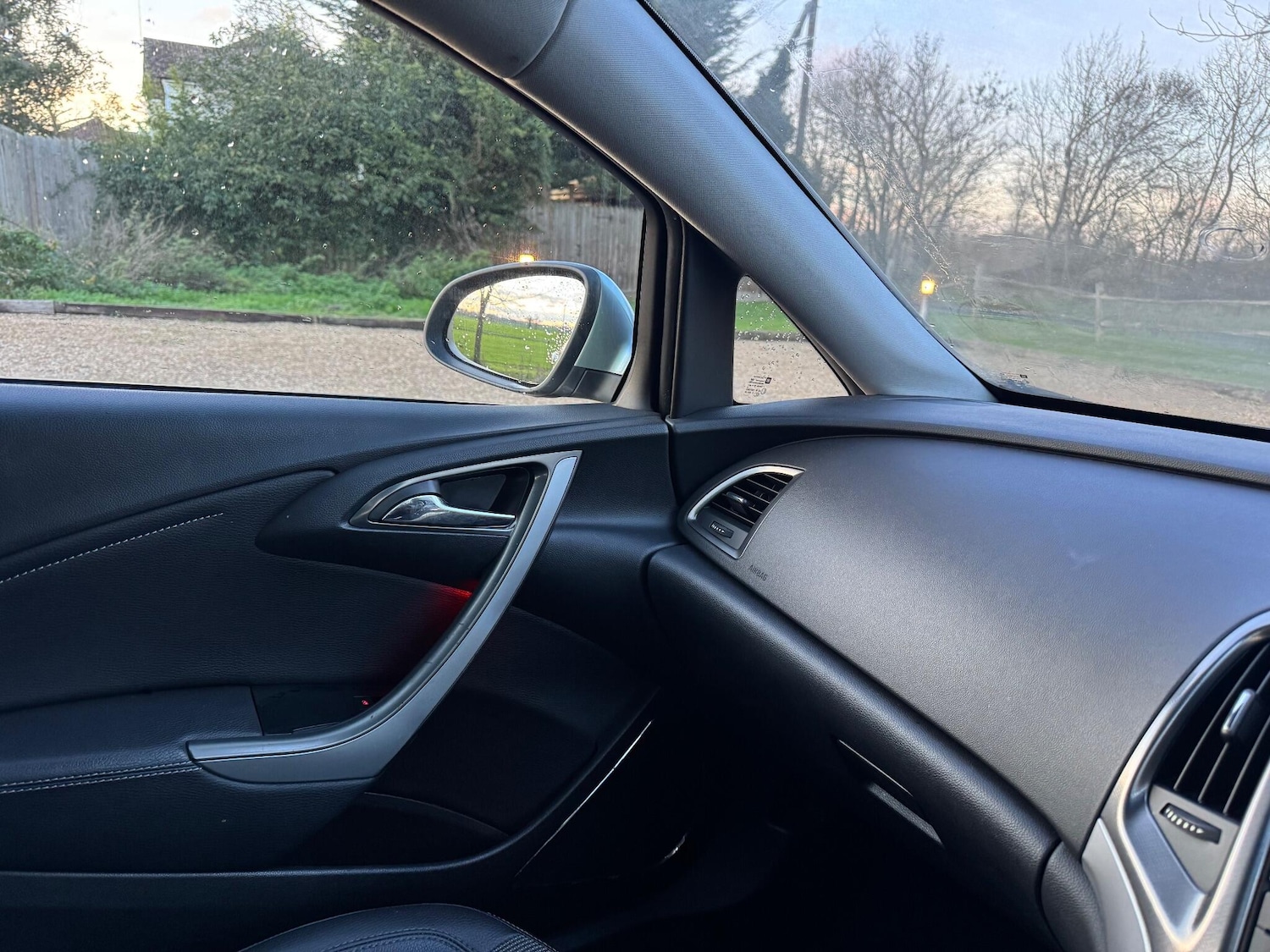 Used Vauxhall Astra 2011 for sale - 76942417: Photo 5