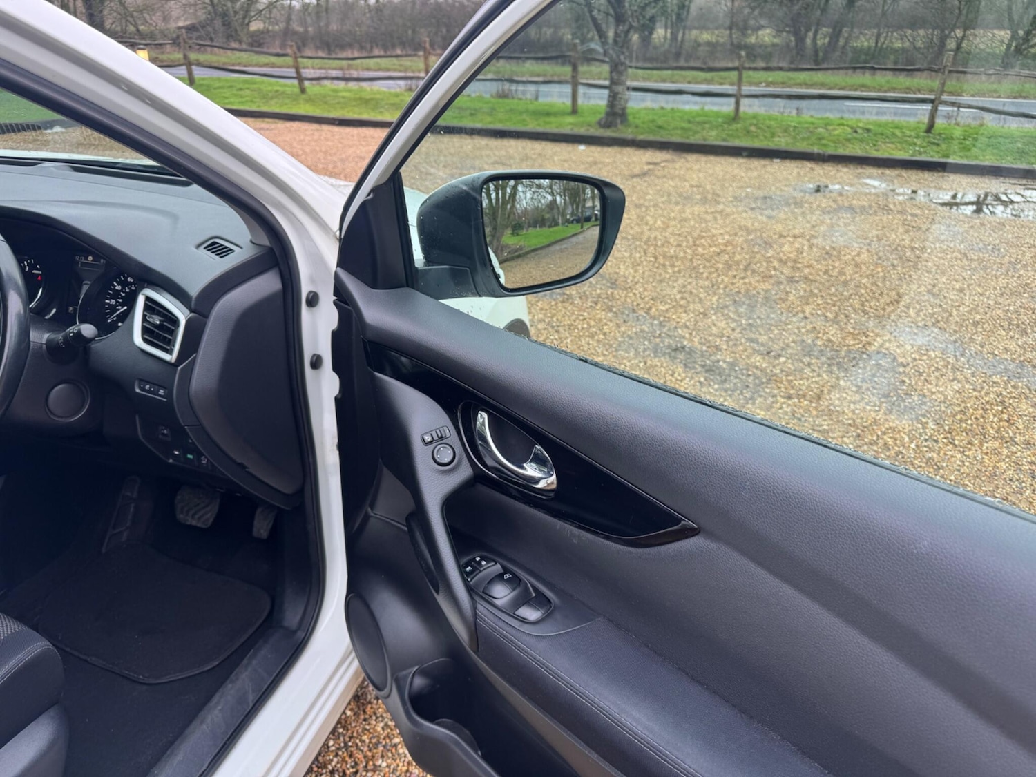 Used Nissan Qashqai 2015 for sale - 77291560: Photo 12