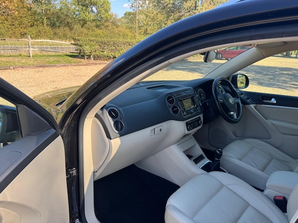 Used Volkswagen Tiguan 2014 for sale - 76122227: Photo 15