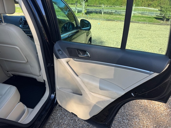 Used Volkswagen Tiguan 2014 for sale - 76122227: Photo 35