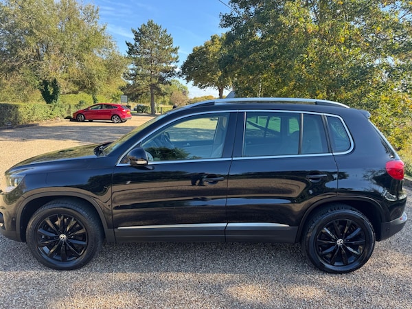 Used Volkswagen Tiguan 2014 for sale - 76122227: Photo 9