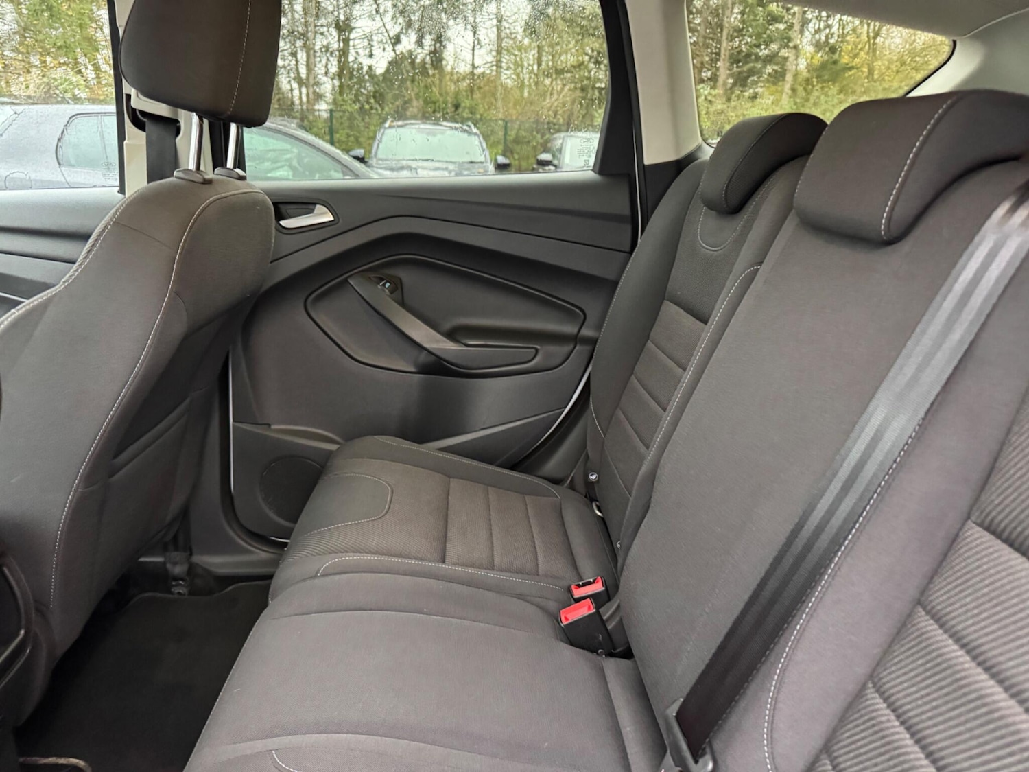 Used Ford Kuga 2015 for sale - 76824480: Photo 5