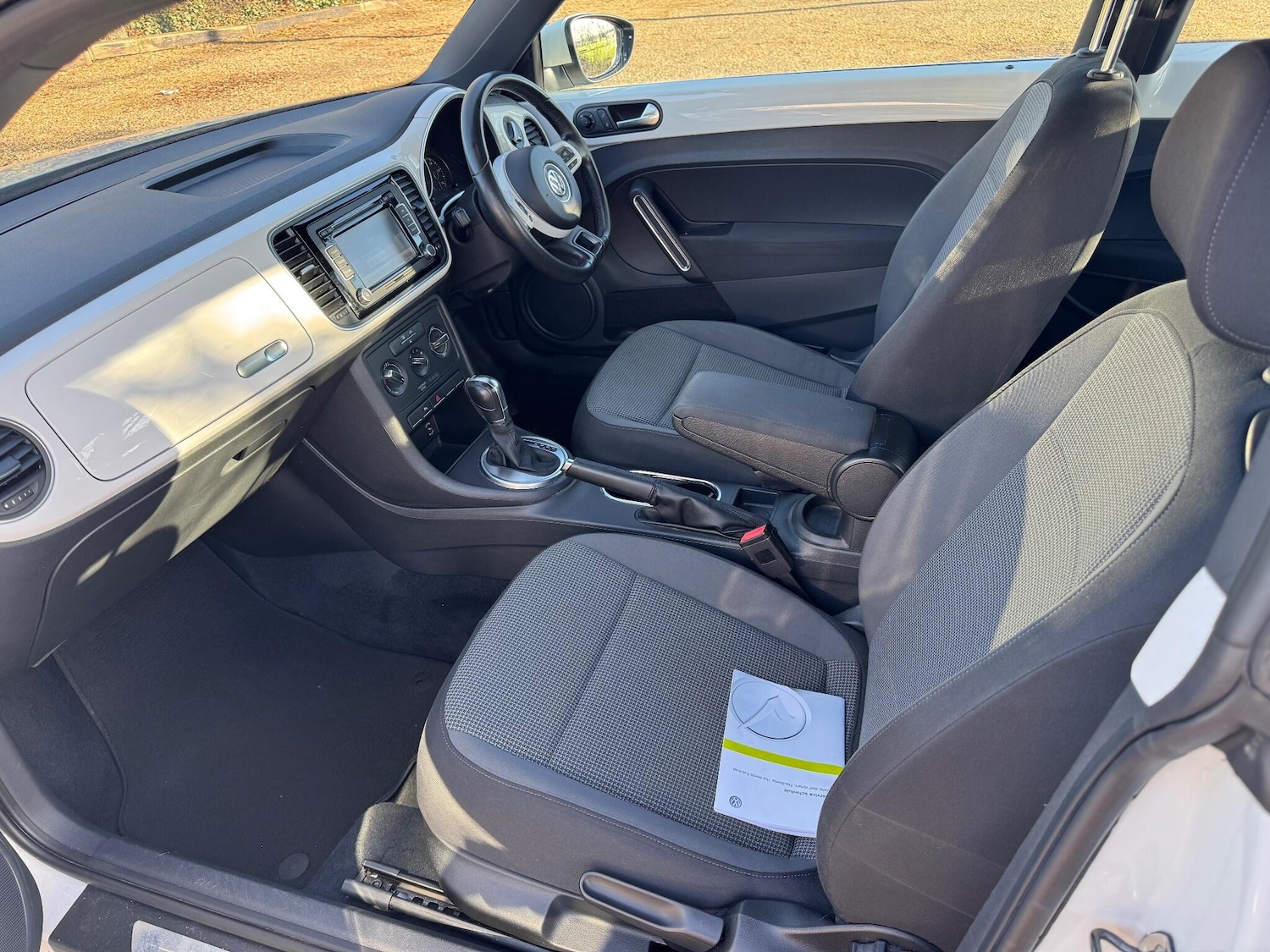 Used Volkswagen Beetle 2012 for sale - 76936456: Photo 2