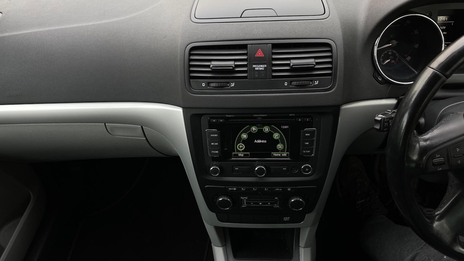 Used Skoda Yeti 2011 for sale - 76432213: Photo 4