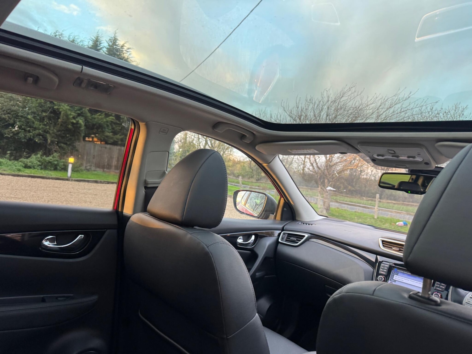 Used Nissan Qashqai 2015 for sale - 76619842: Photo 15