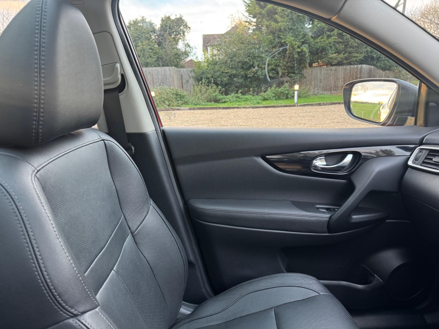 Used Nissan Qashqai 2015 for sale - 76619842: Photo 21