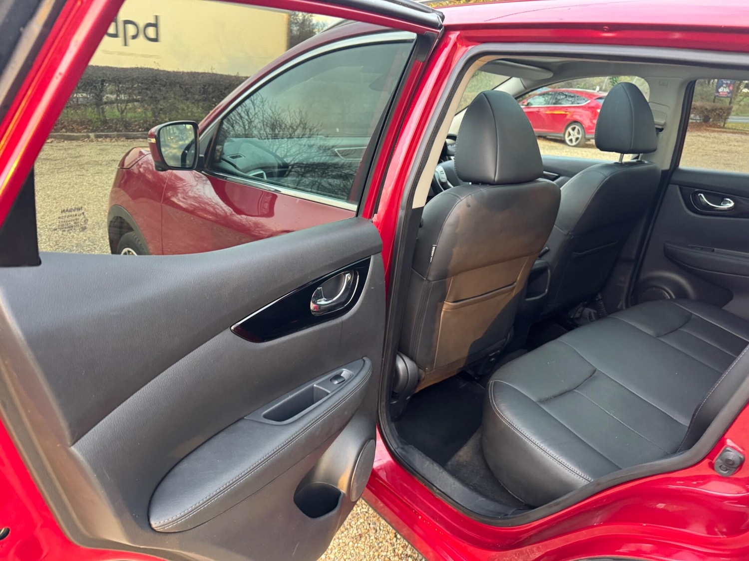 Used Nissan Qashqai 2015 for sale - 76619842: Photo 9