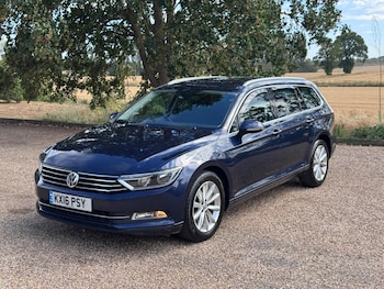 Used Volkswagen Passat 2016 for sale - 79425416: Photo