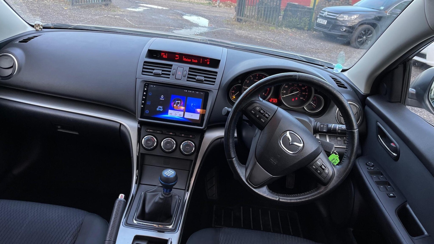 Used Mazda Mazda6 2011 for sale - 76513137: Photo 2