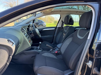 Used Citroen C4 2013 for sale - 77958280: Photo