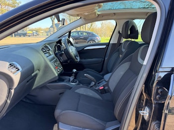 Used Citroen C4 2013 for sale - 77958280: Photo