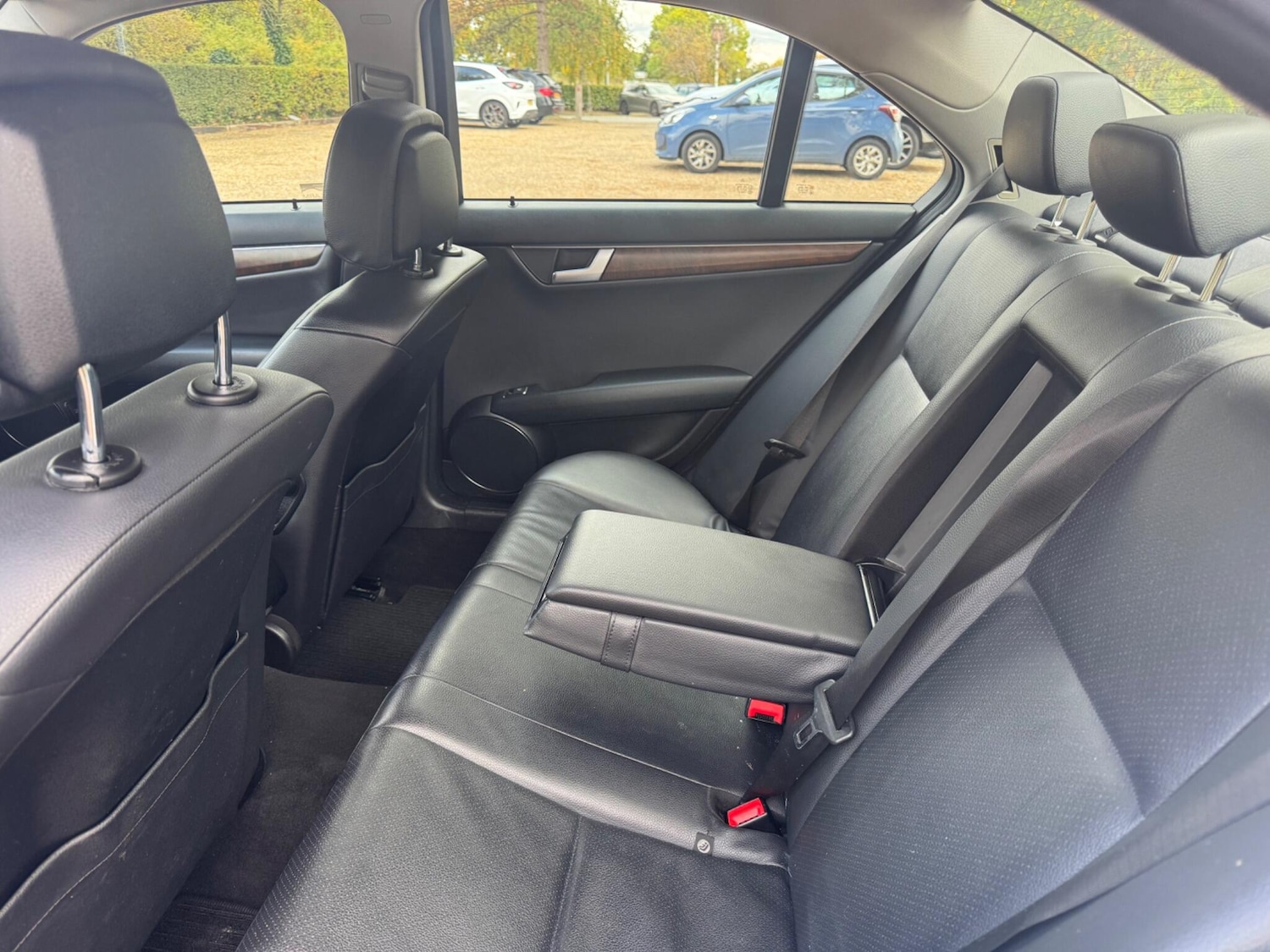 Used Mercedes-Benz C Class 2011 for sale - 76259929: Photo 17