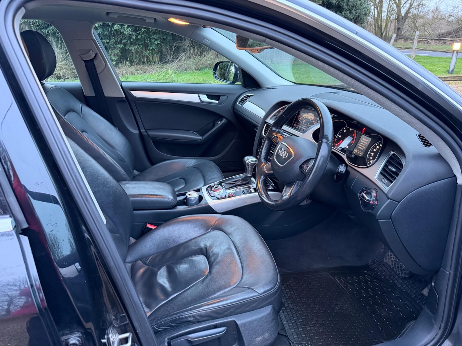 Used Audi A4 2013 for sale - 77484344: Photo 8